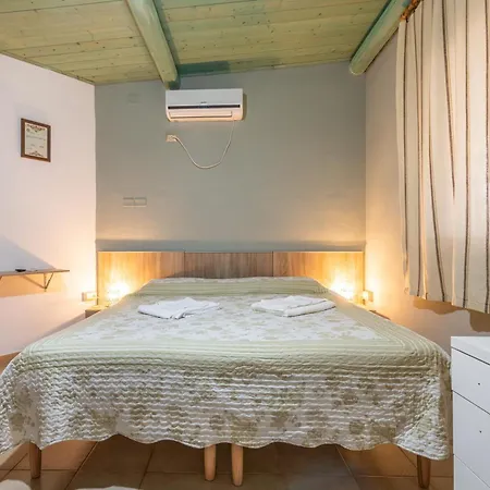 Relax Con Piscina فيلة